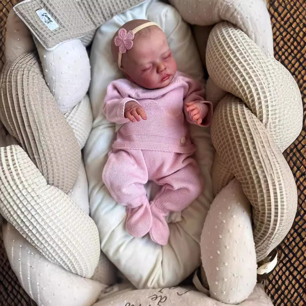 Ethnic Fashion House - Lifelike 48 cm Reborn Baby Doll