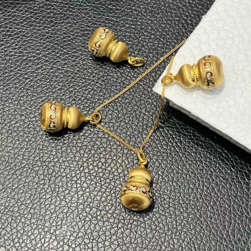 18K gold auspicious cloud gour - đánh giá và giá Ethnic Fashion Boutique