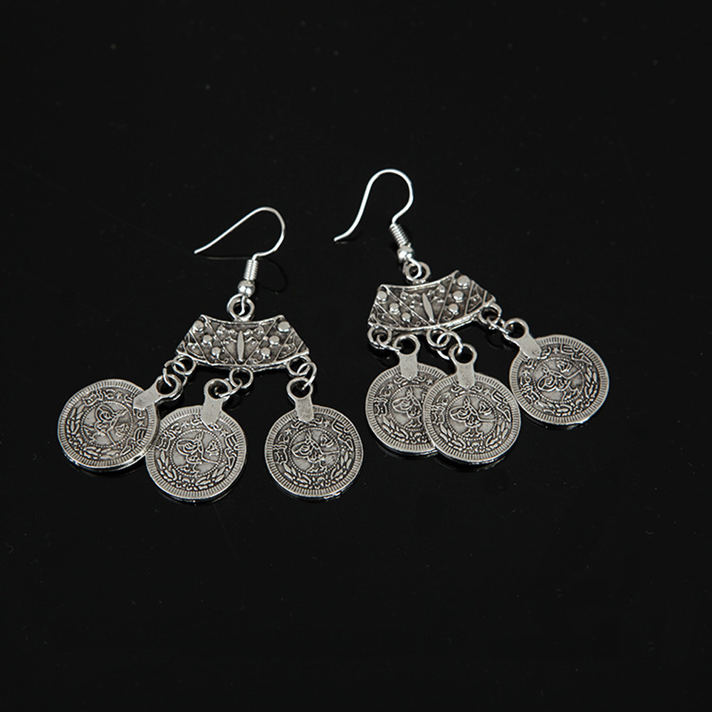 Vintage Silvery 3 Coins Pendan - đánh giá và giá Ethnic Fashion Pakistan