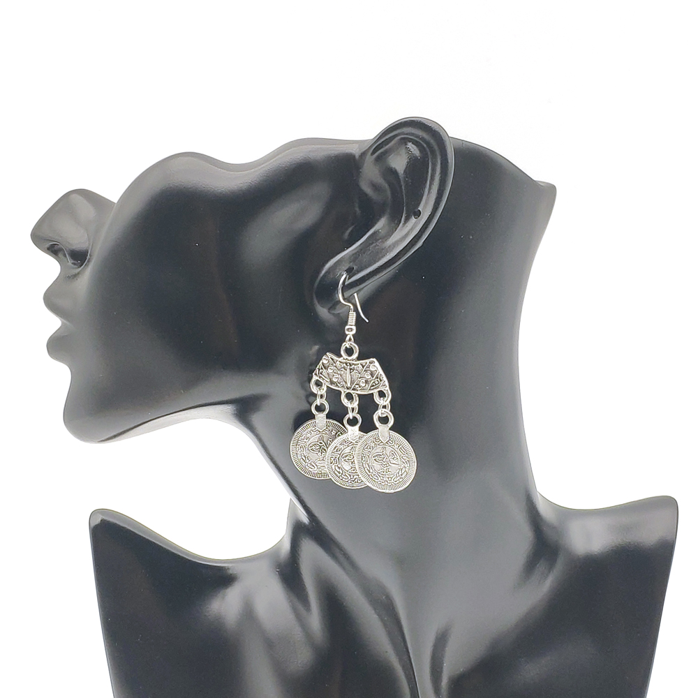 Vintage Silvery 3 Coins Pendan - đánh giá và giá Ethnic Fashion Pakistan