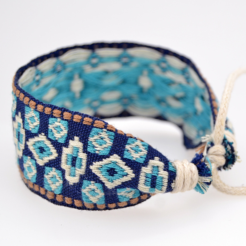 Phong Cách Dân Tộc Thời Trang  - đánh giá và giá Ethnic Fashion Brand